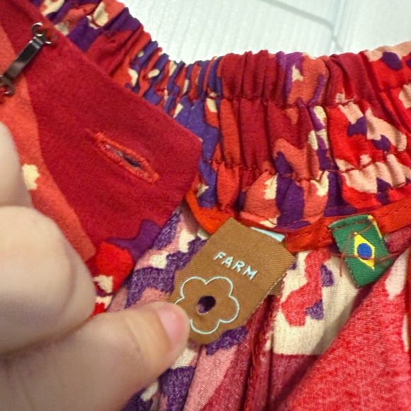 Farm Rio Vibrant Red Fish Pattern Pants - Picture 5 of 6